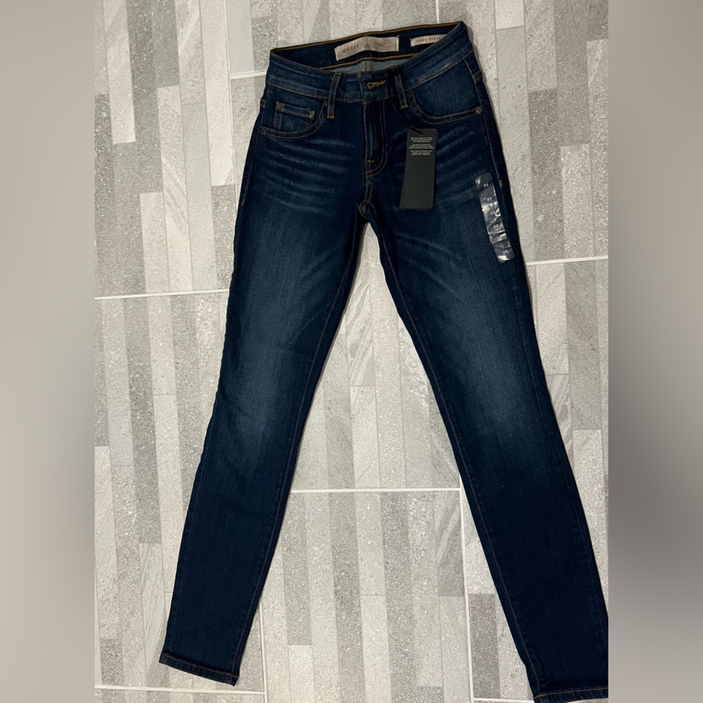 Guess midwaist jeans size 23